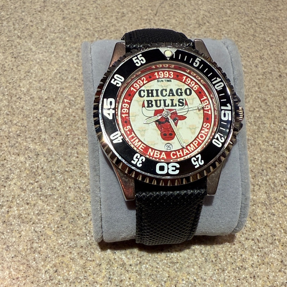 Vintage Chicago Bulls Championship Watch